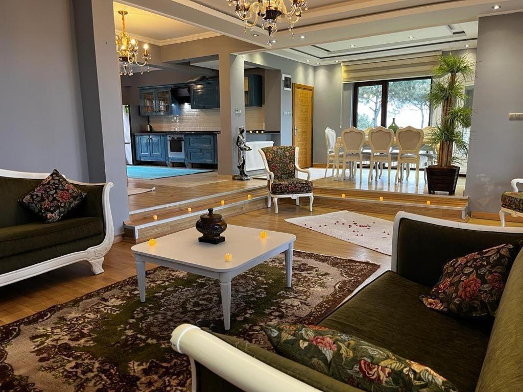 Lifoz Holiday Resort ทรับซอน ภายนอก รูปภาพ